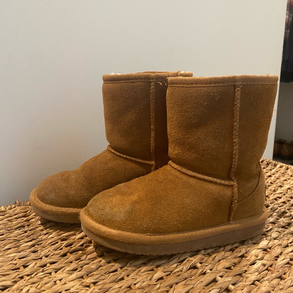Koolaburra Chestnut Suede Boots